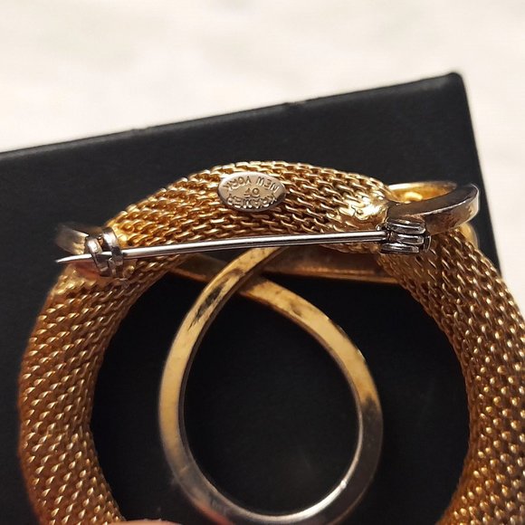 Vintage Gold Toned Mesh Kramer Brooch - Picture 2 of 6